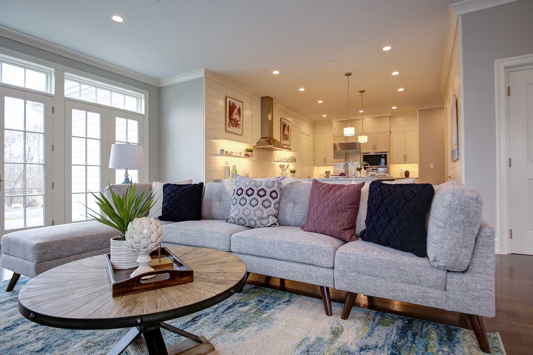 background-model-home-staging-open-floor-plan